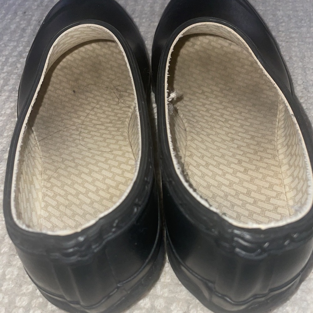 Hunter neoprene black rain clogs in size 6 women - Picture 4 of 5